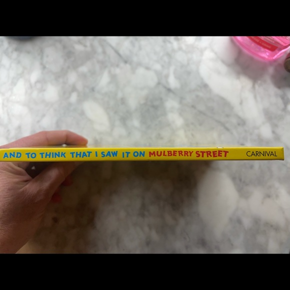 And to think that I saw it on mulberry street Dr. Seuss UK edition 2010 - Picture 6 of 7